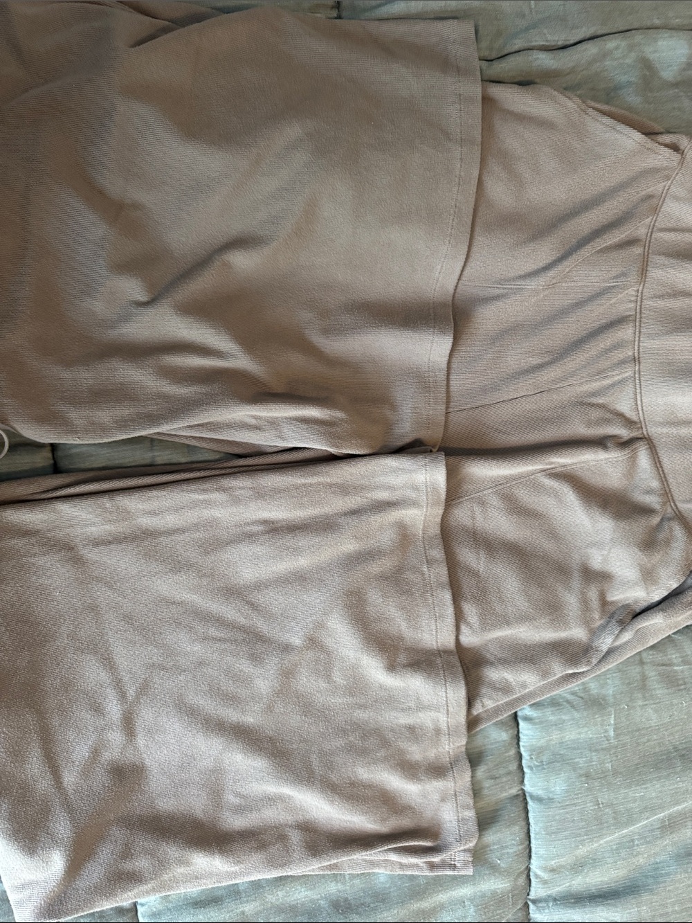 AE Lounge Set - Picture 6 of 6